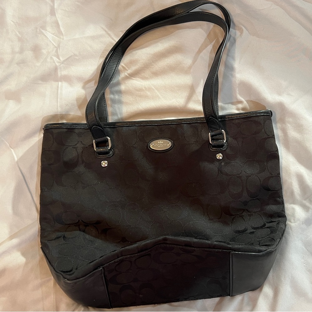 Coach Signature Canvas Print Shoulder Bag - Well Loved